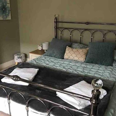 8A Tweed Cottage, Just Off The High St In Peebles Bagian luar foto