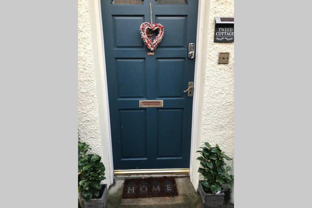 8A Tweed Cottage, Just Off The High St In Peebles Bagian luar foto